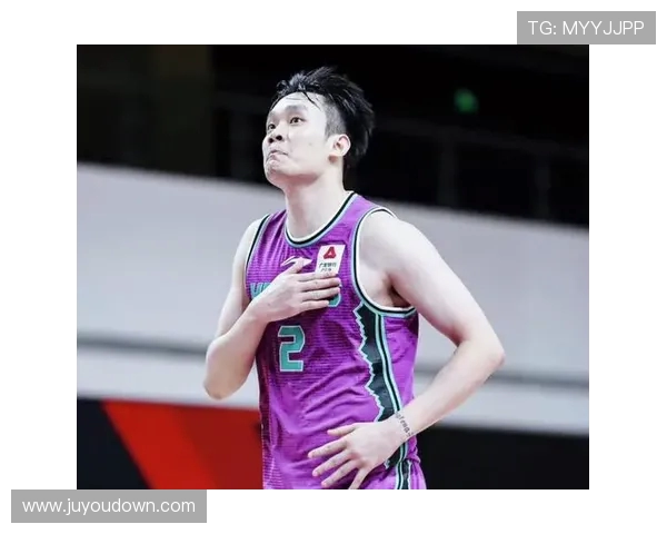 西安篮球队在选拔赛中以52分稳居积分榜首位展现强劲实力