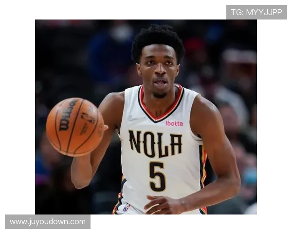 赫伯特琼斯的篮球之路与个人成长的故事探讨